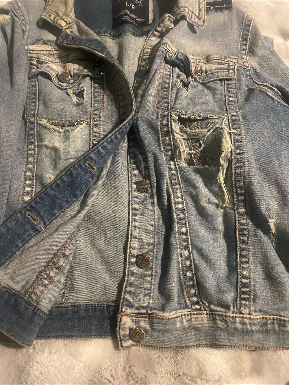Silver Jeans Light Blue Distressed Denim Jacket - Picture 2 of 5
